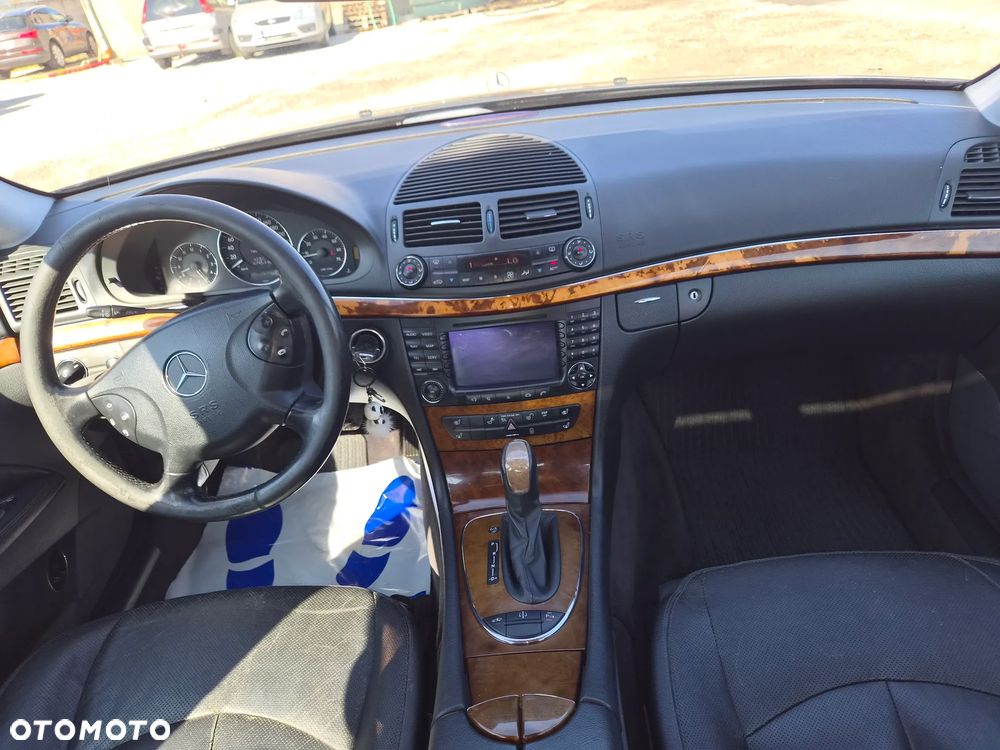 Mercedes-Benz Klasa E 320 4-Matic Elegance - 9