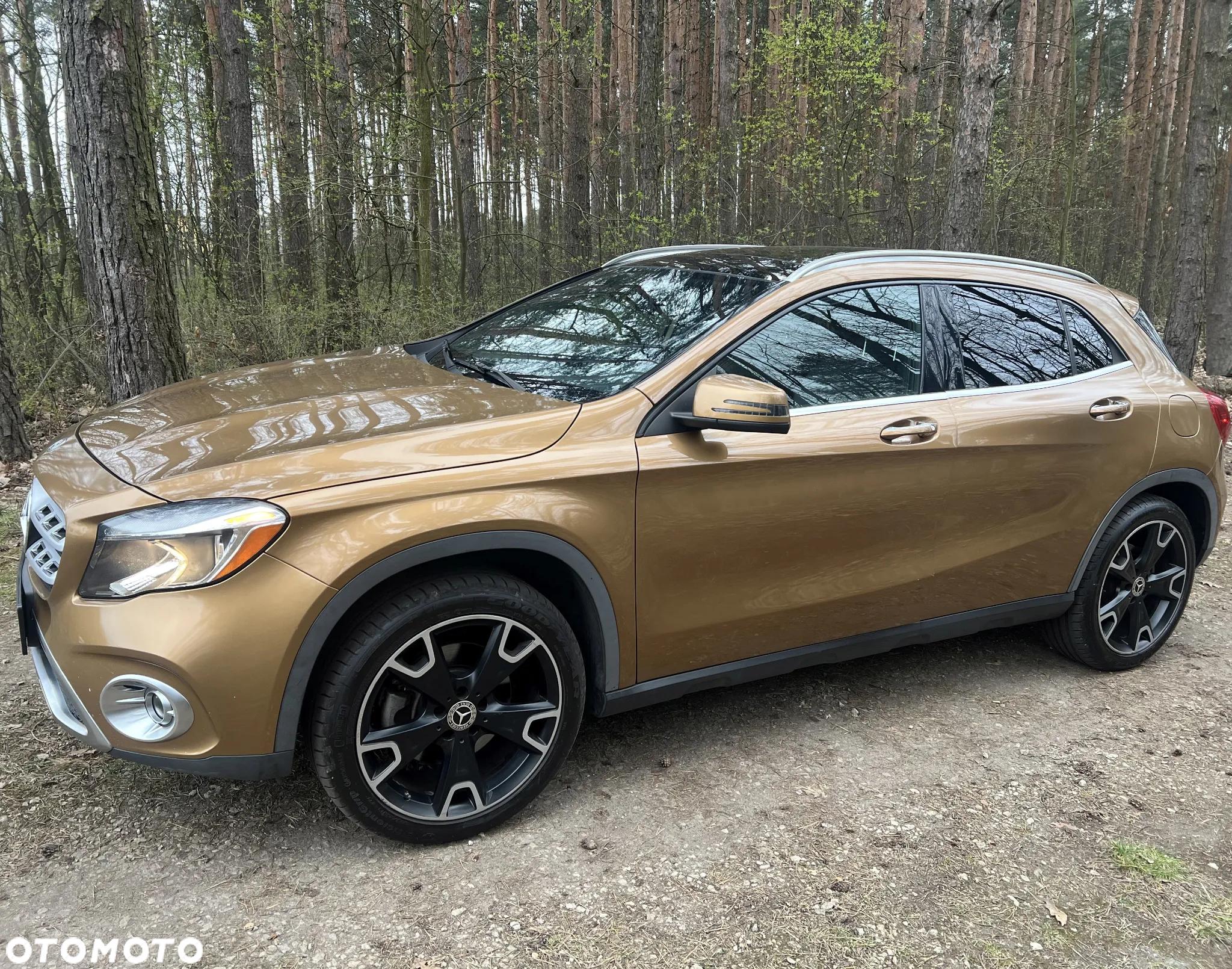 Mercedes-Benz GLA 250 4Matic 7G-DCT UrbanStyle Edition - 13