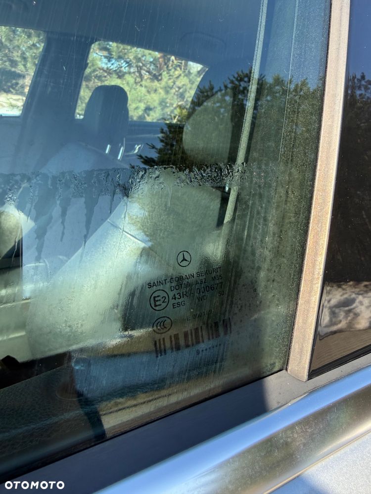 Mercedes-Benz Klasa E 350 CDI DPF 4Matic BlueEFFICIENCY 7G-TRONIC Avantgarde - 24