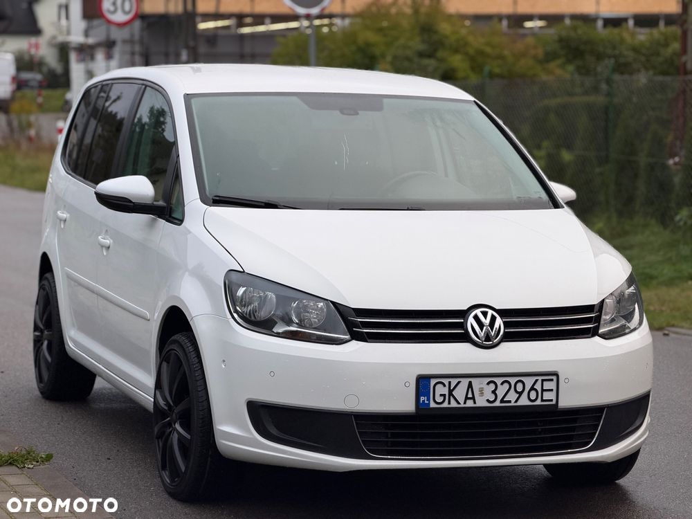 Volkswagen Touran 2.0 TDI DPF BlueMotion Technology DSG Comfortline - 10