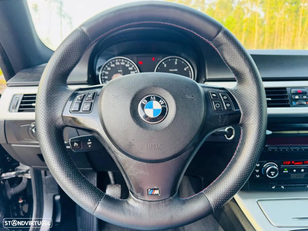 BMW 320 d Coupe - 26