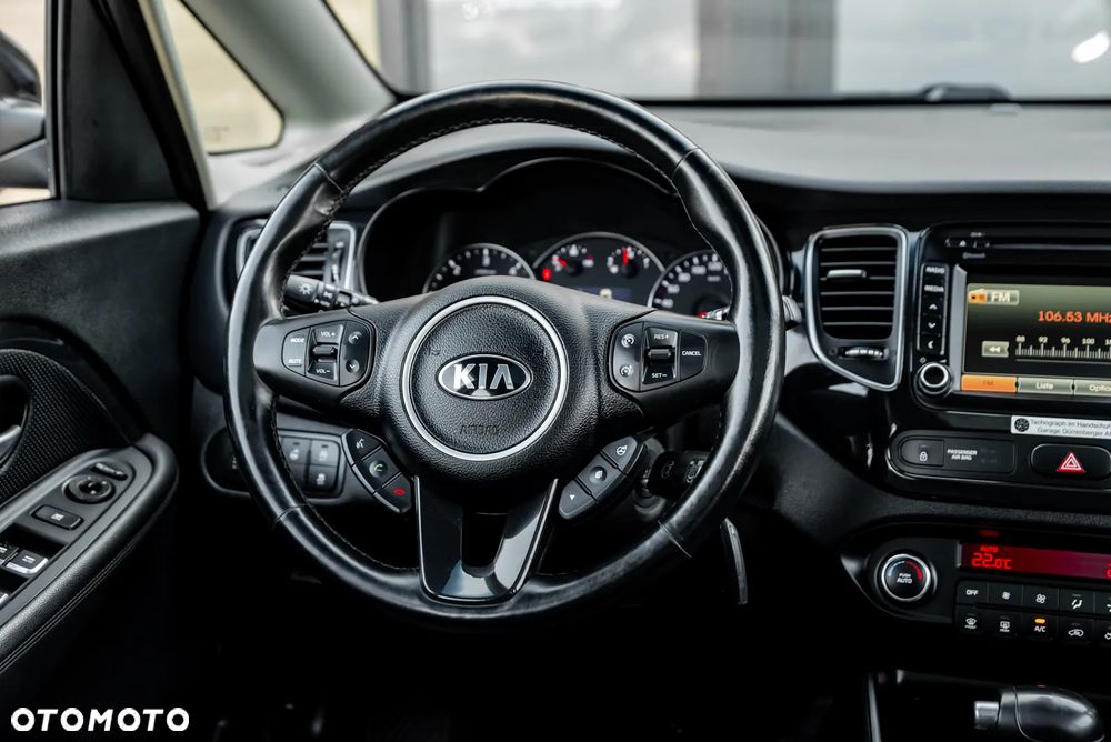 Kia Carens 1.7 CRDi 141 Dream Team Edition - 26