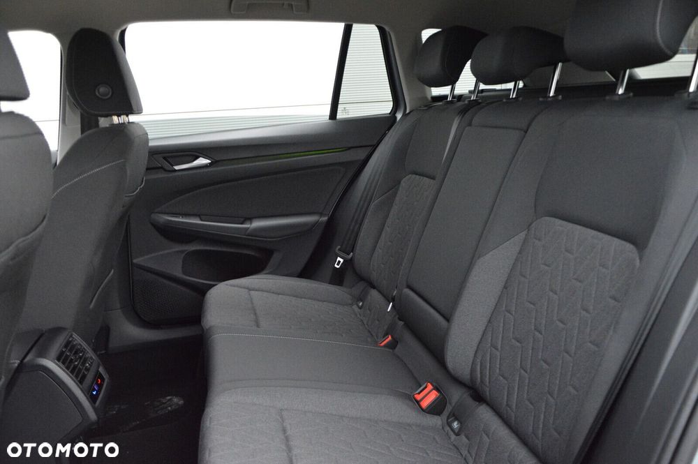 Volkswagen Golf Variant 1.5 eTSI mHEV Life Plus DSG - 18