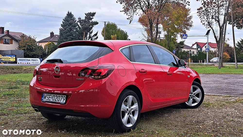 Opel Astra 1.4 Turbo Cosmo - 3