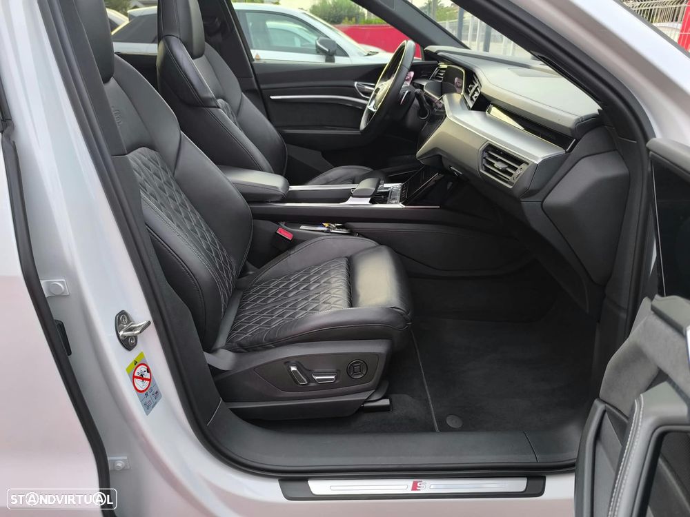Audi e-tron 55 quattro S line - 29