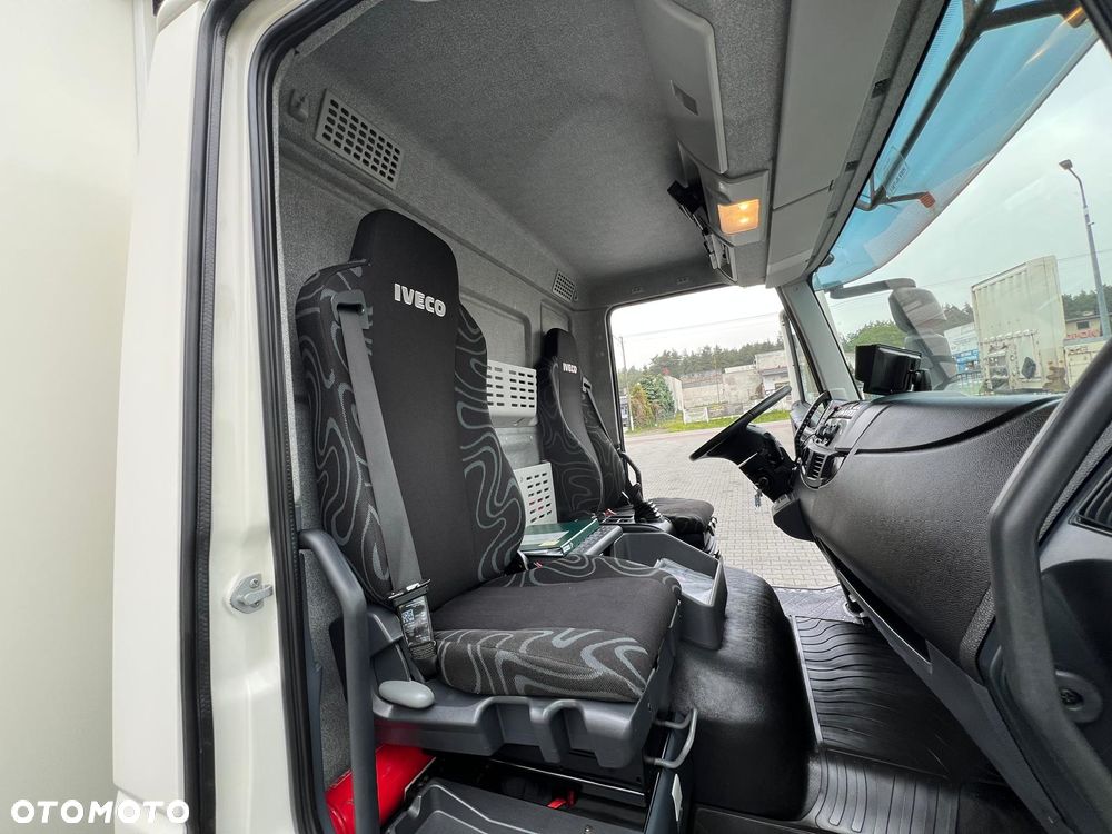 Iveco EUROCARGO 120E25 EURO 6 CHŁODNIA+WINDA+DRZWI+BOCZNE DRZWI 12.250 12-250 1225 - 32