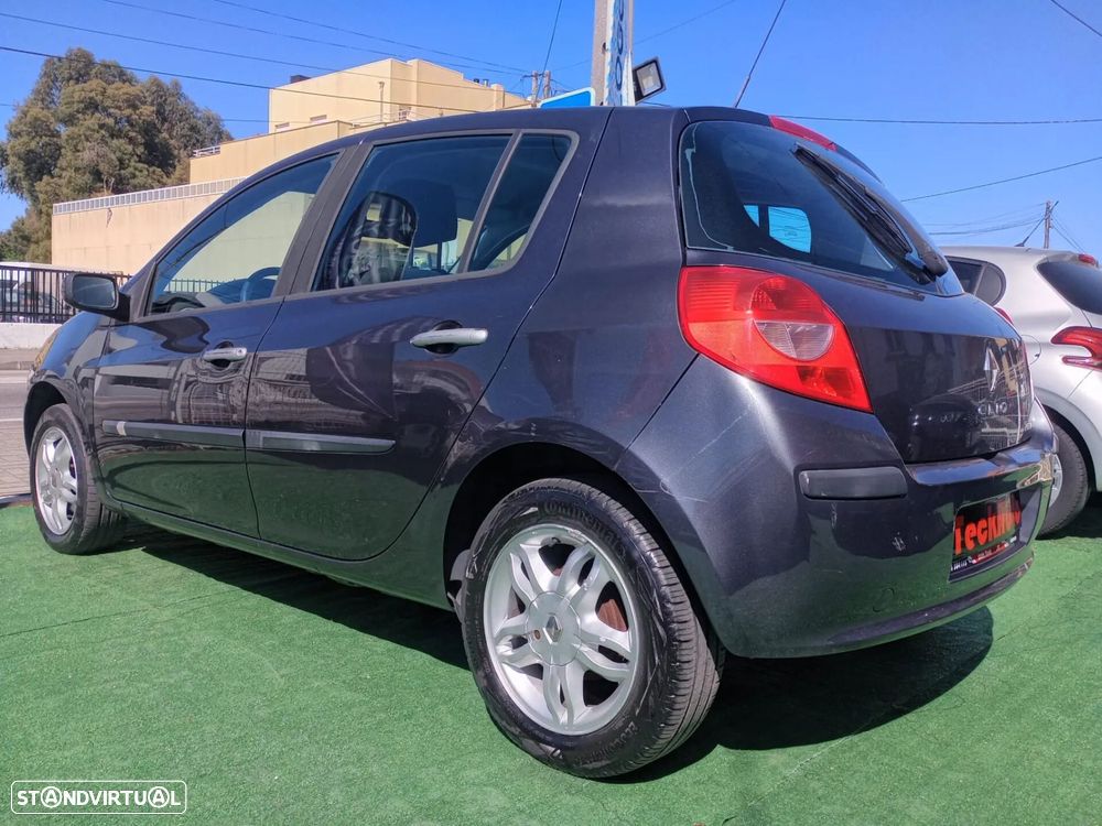 Renault Clio 1.2 16V Dynamique - 3