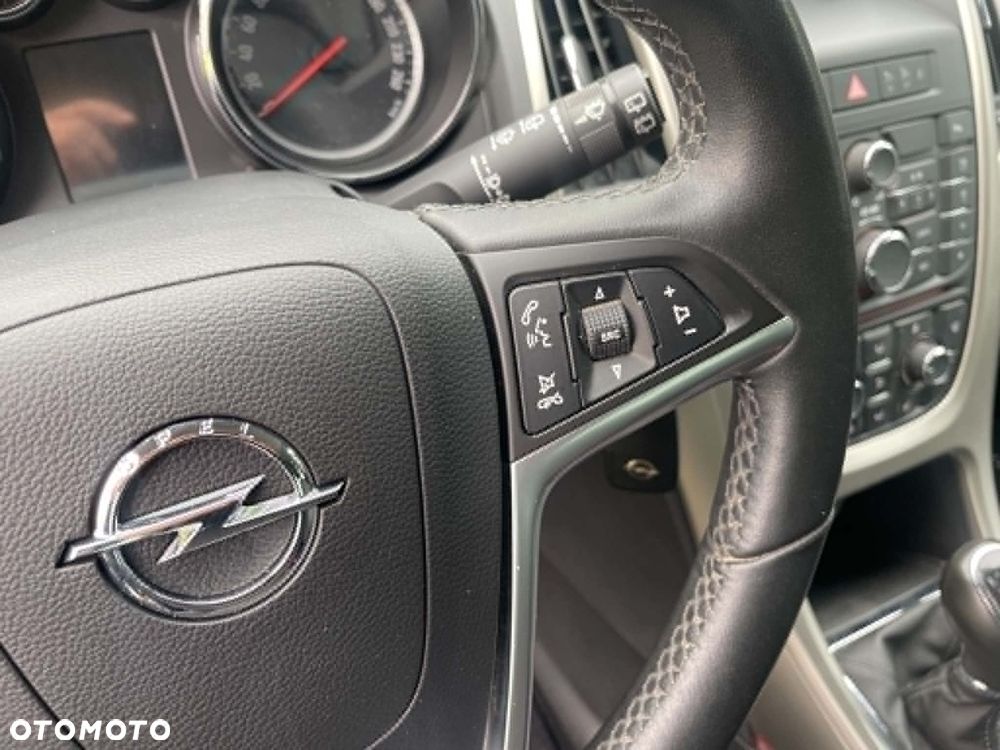 Opel Astra 1.4 Turbo - 12