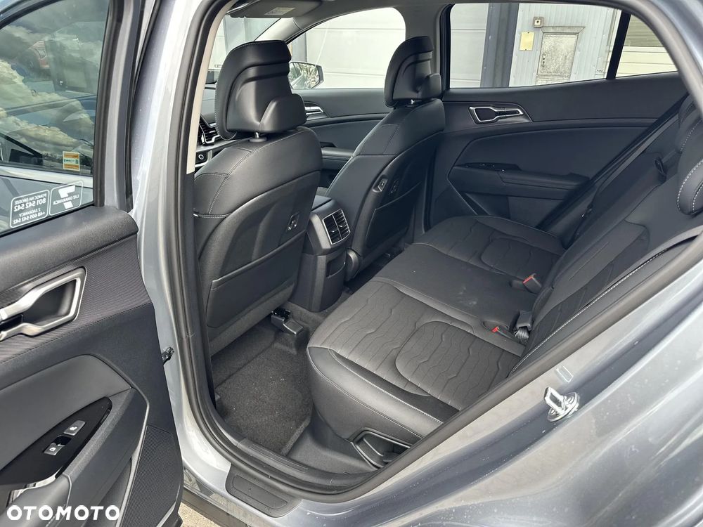 Kia Sportage 1.6 T-GDI HEV Business Line 2WD - 15