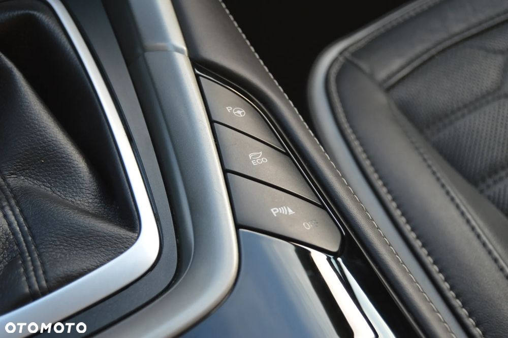 Ford Mondeo 2.0 Ti-VCT VIGNALE - 33