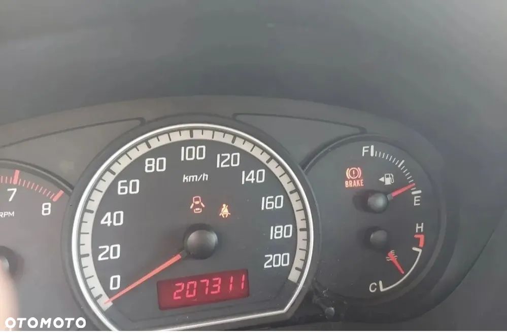 Suzuki Swift 1.3 Club - 7