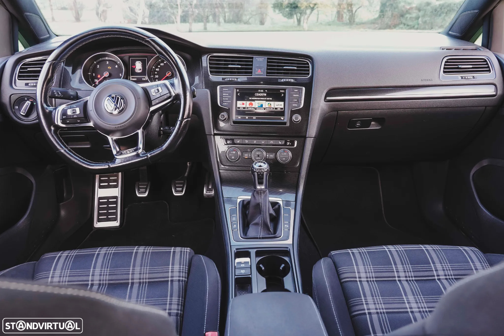 VW Golf GTD BlueMotion - 9