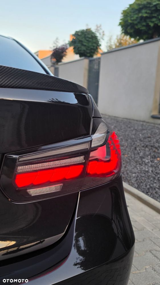 BMW Seria 3 318d M Sport Shadow - 15
