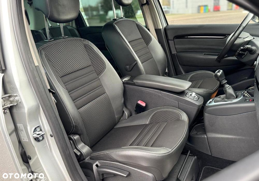 Renault Scenic 1.2 TCe Energy Bose EU6 - 29