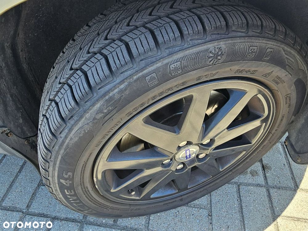 Volvo V50 - 22