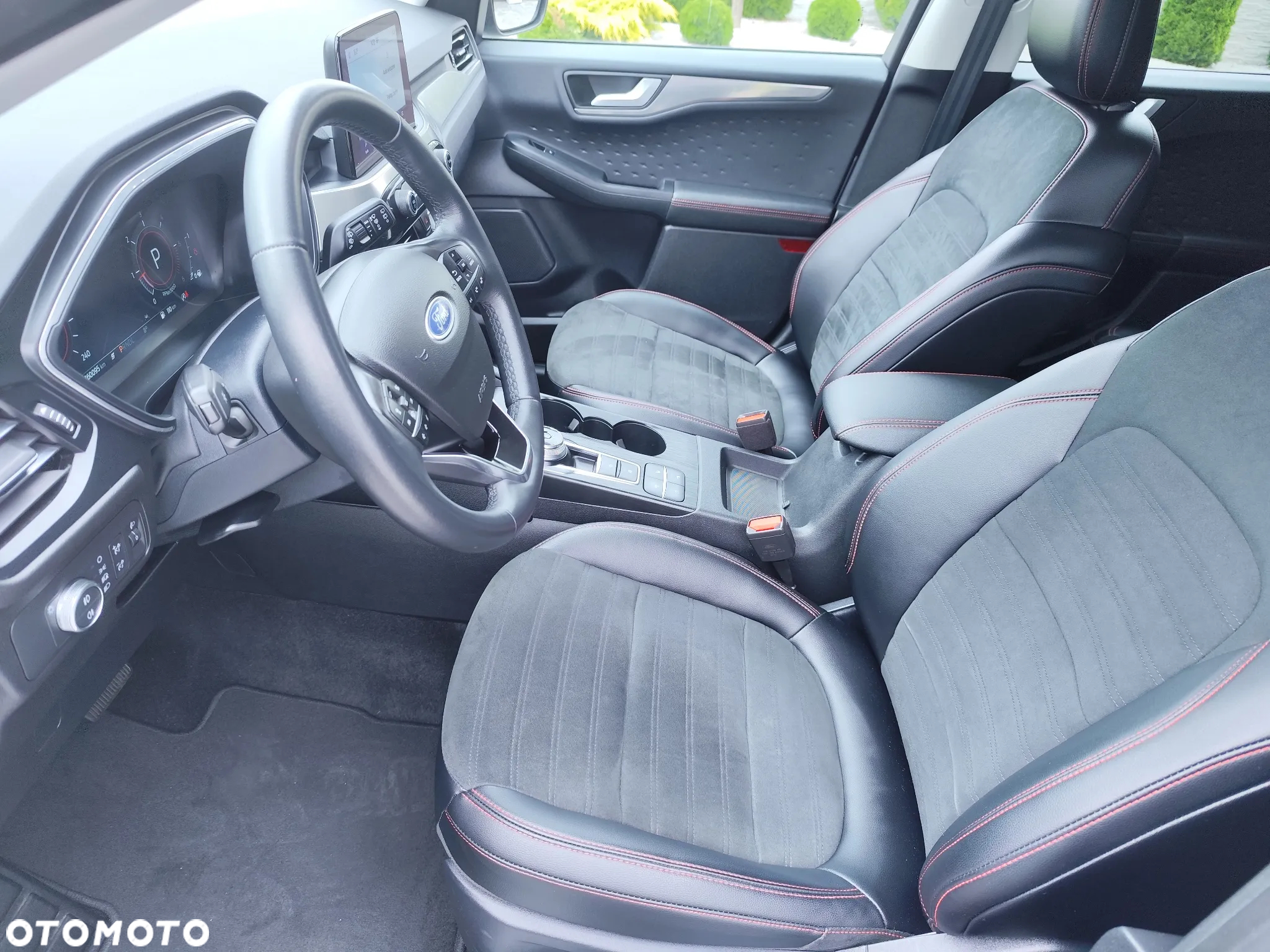 Ford Kuga - 20