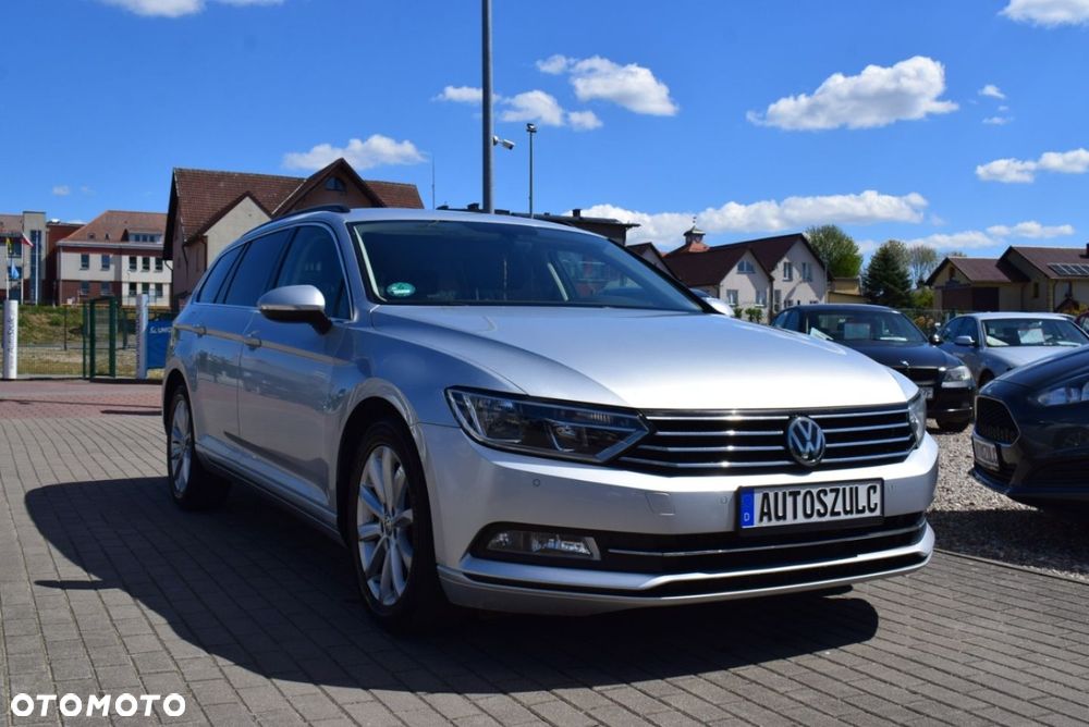Volkswagen Passat - 4