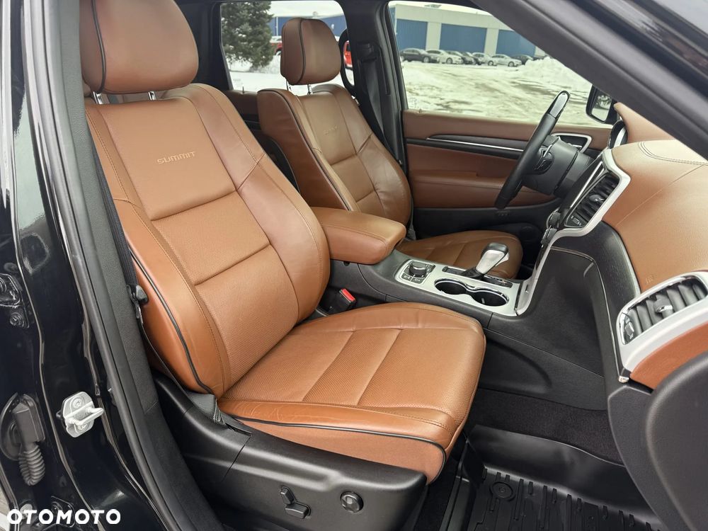 Jeep Grand Cherokee 5.7 V8 Summit - 38