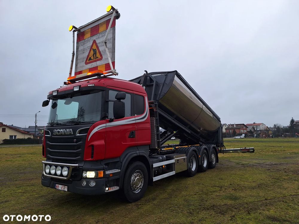 Scania R 560 8x4 - 12
