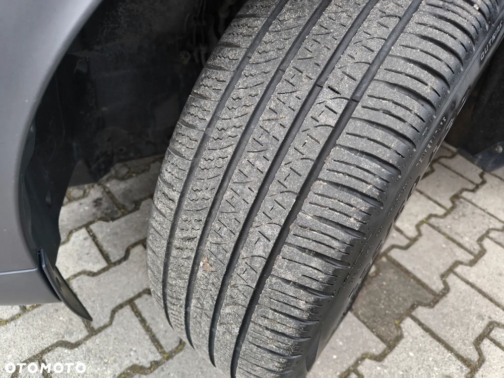 Land Rover Discovery Sport D150 FWD - 24