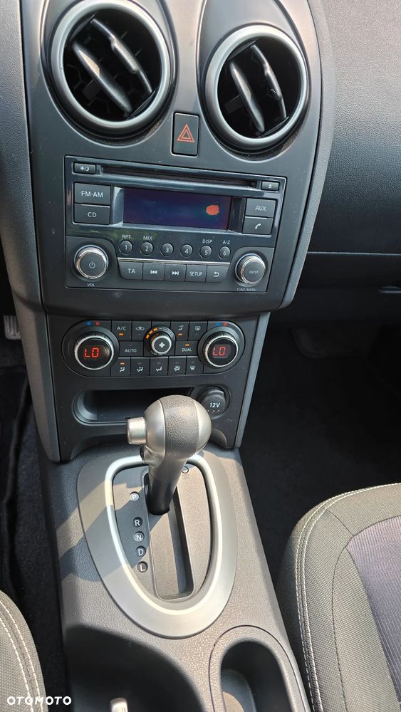 Nissan Qashqai 1.6 Visia CVT - 14