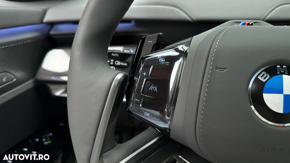 BMW Seria 7 740 xDrive MHEV - 16