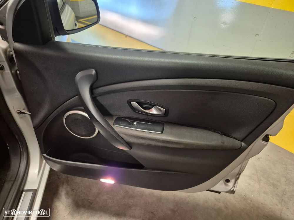 Renault Mégane Sport Tourer 1.5 dCi Dynamique - 37