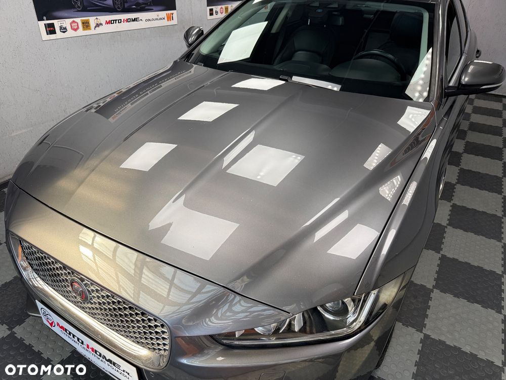 Jaguar XE - 28