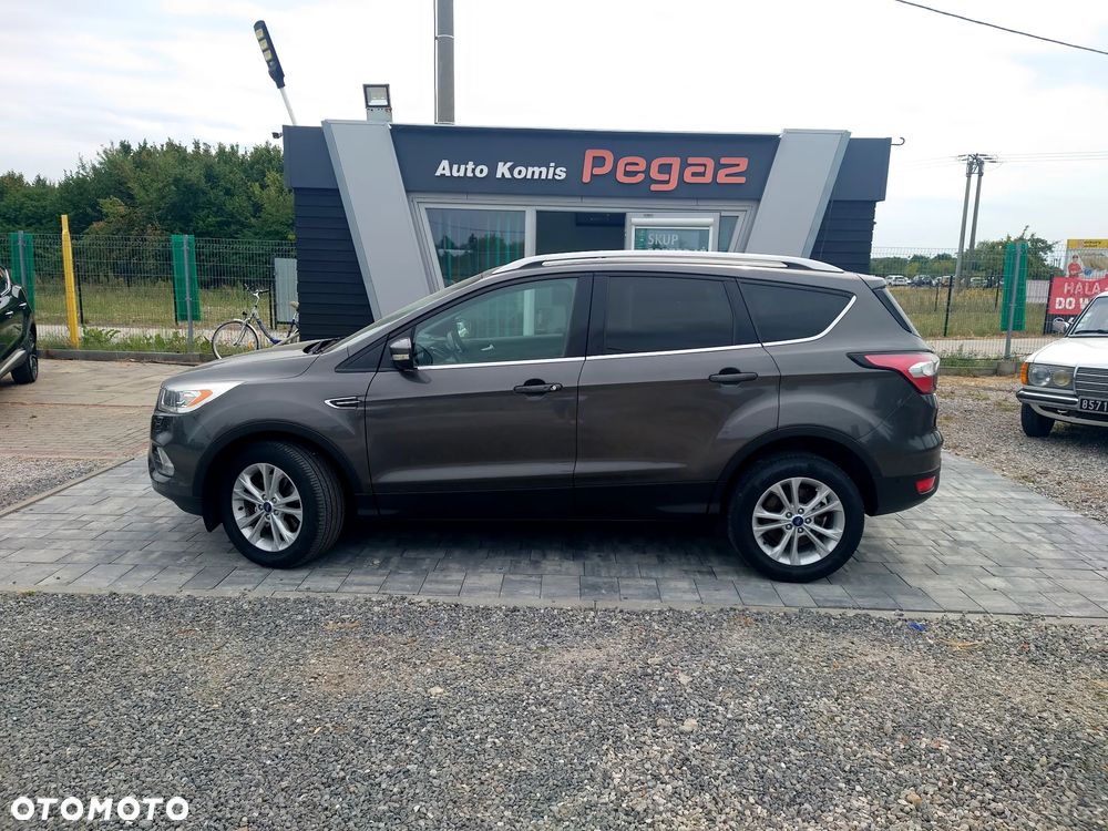 Ford Kuga 2.0 TDCi 2x4 Titanium - 3