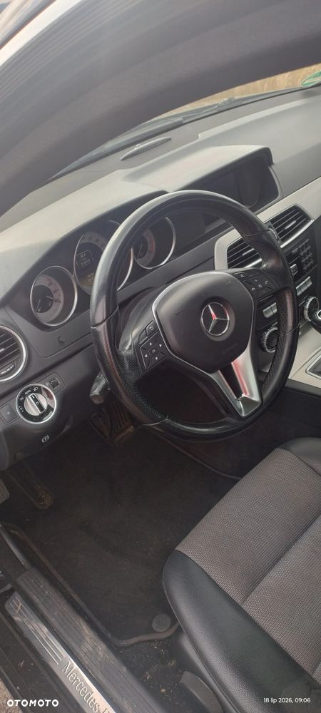 Mercedes-Benz Klasa C 180 BlueEFFICIENCY Avantgarde - 14