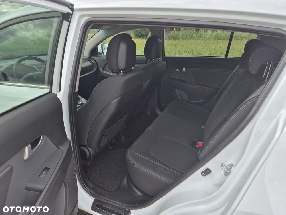 Kia Sportage 1.7 CRDI L 2WD - 13
