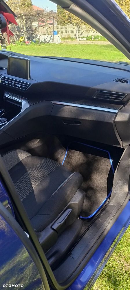 Peugeot 3008 - 10