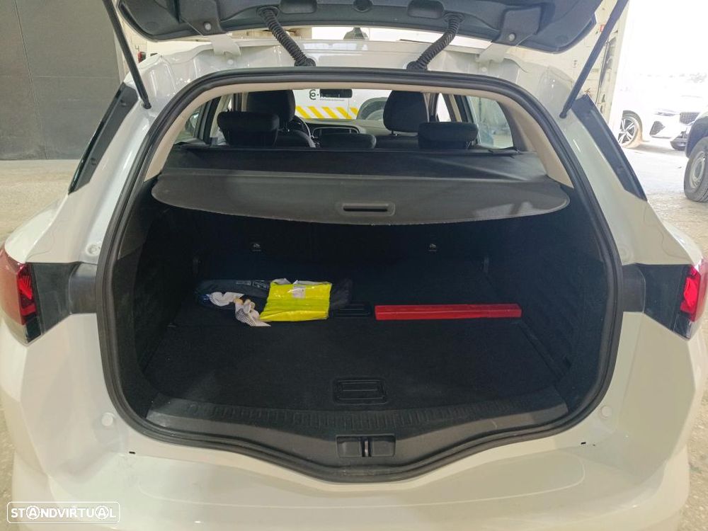 Renault Mégane Sport Tourer 1.5 Blue dCi Equilibre - 9