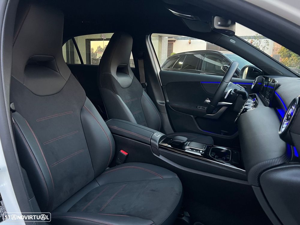Mercedes-Benz A 250 e AMG Line - 20