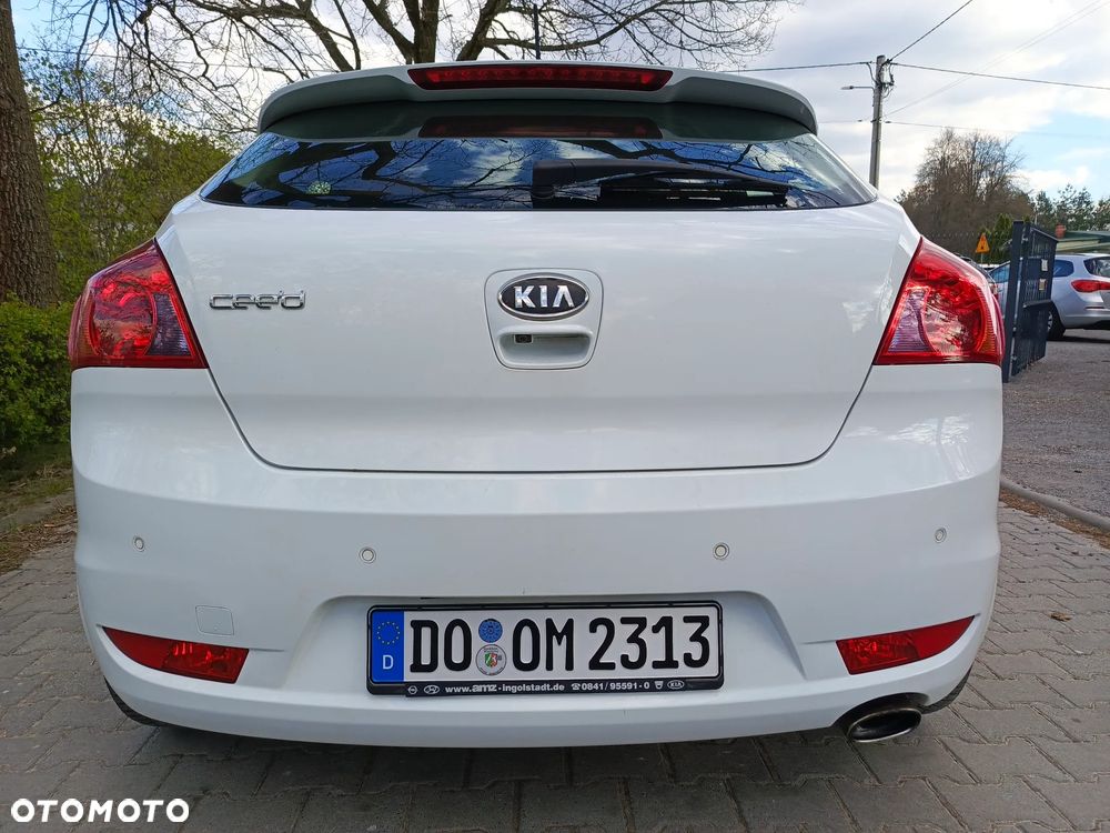 Kia ProCeed 1.4 CVVT Dream-Team Edition - 11