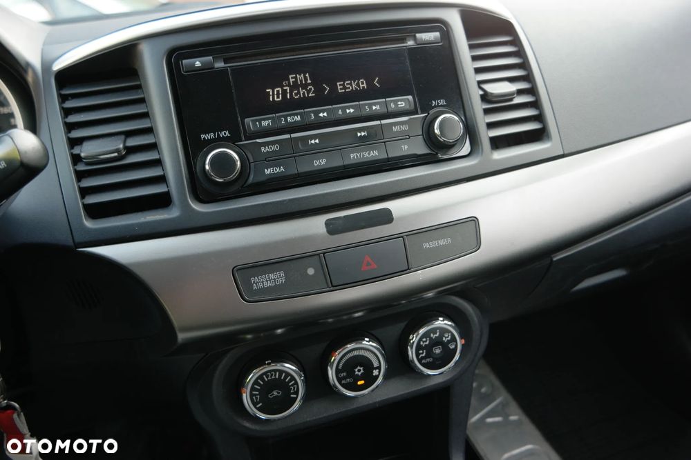 Mitsubishi Lancer - 27