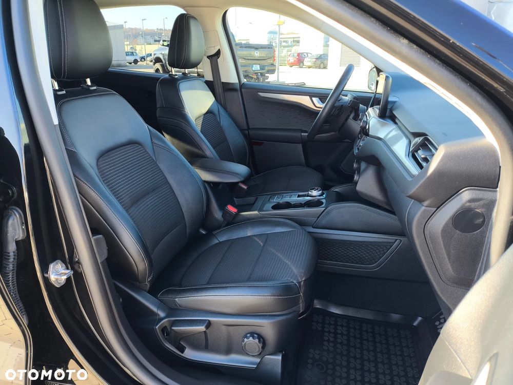 Ford Kuga 2.0 EcoBlue 4x4 TITANIUM X - 13