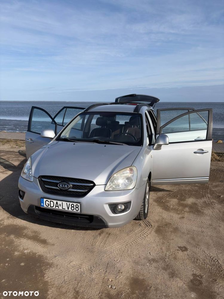 Kia Carens 2.0 CRDi Tour - 2