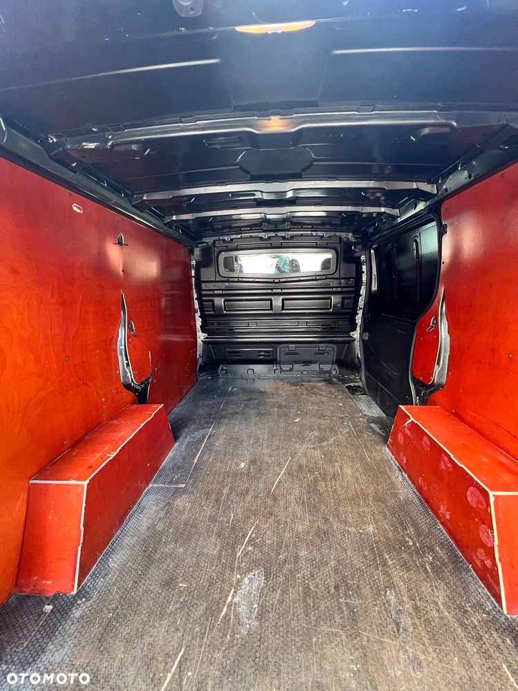 Renault Trafic - 8