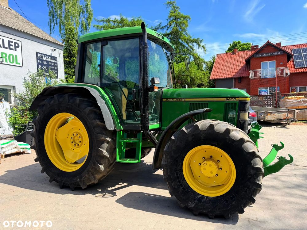 John Deere 6400 - 8