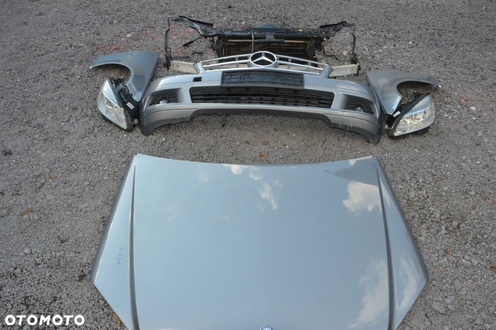Zderzak maska błotnik lampa komplet przód mercedes c-klasa w204  2.2 cdi - 6