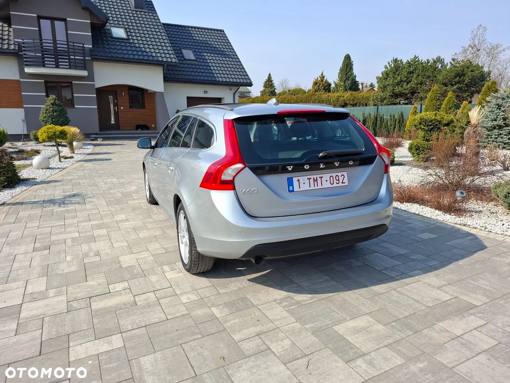 Volvo V60 D3 Edition - 11