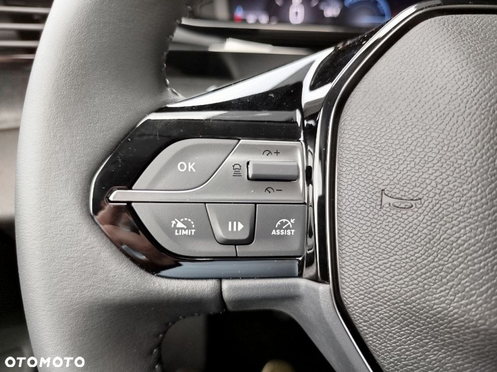 Peugeot 308 - 25