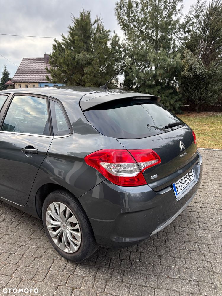 Citroën C4 e-HDi 115 ETG6 Selection - 15