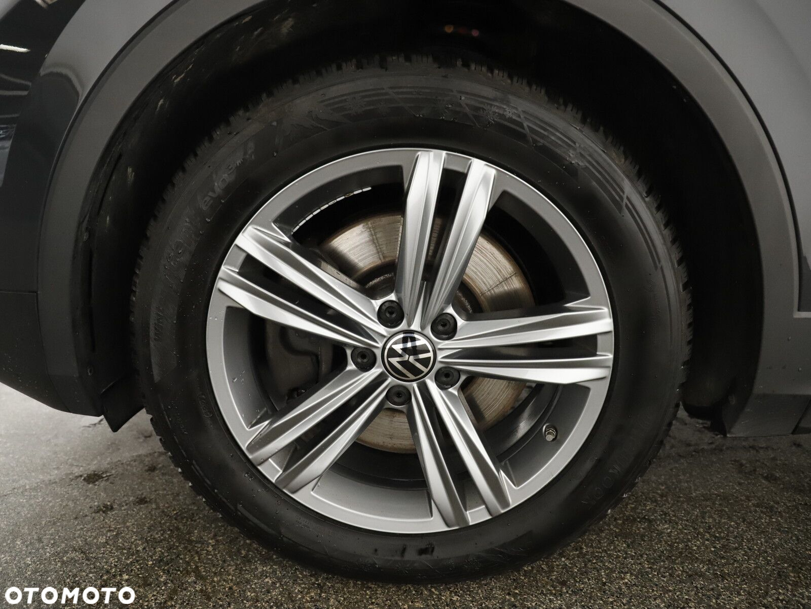 Volkswagen Tiguan - 27