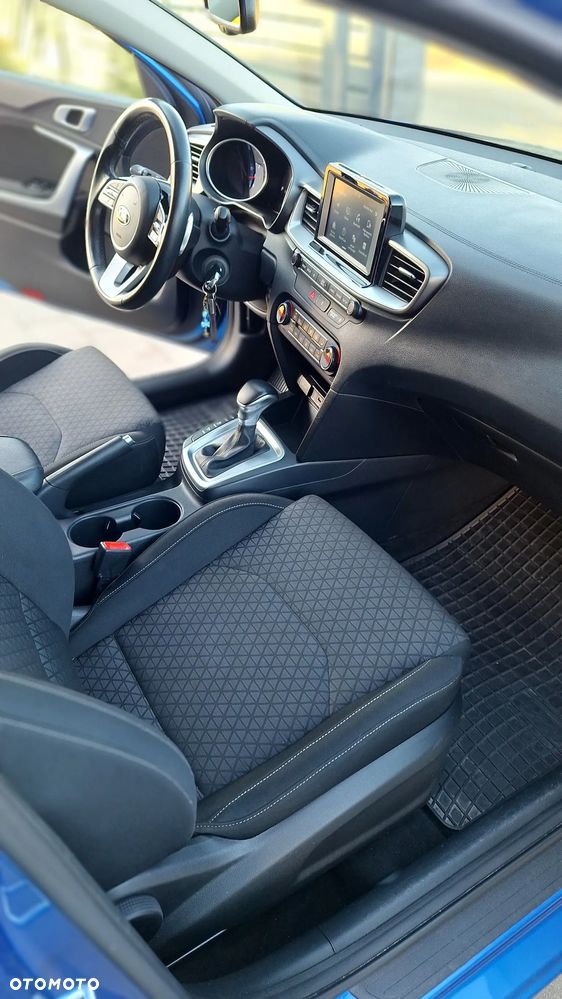 Kia Ceed 1.4 T-GDI M DCT - 35