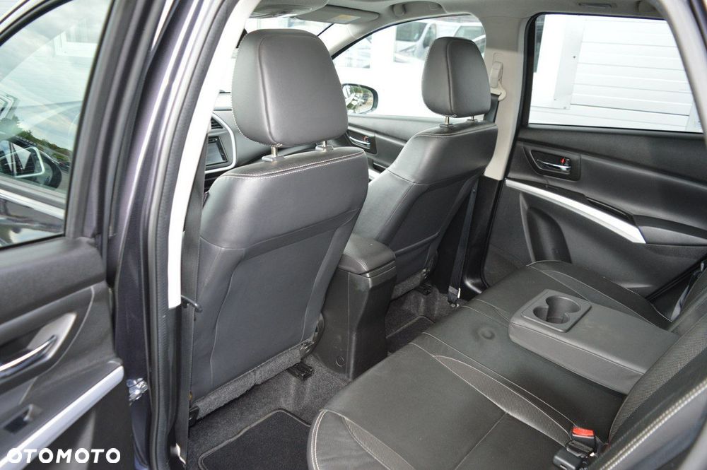 Suzuki SX4 S-Cross 1.6 DDiS Premium Plus - 30