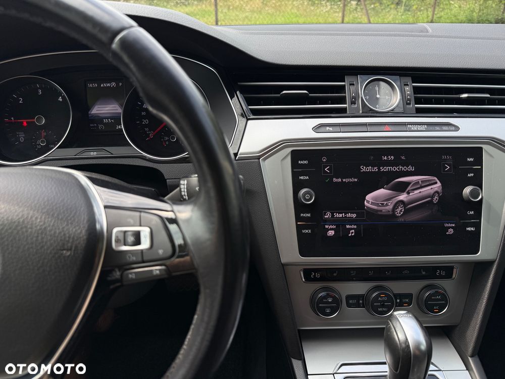 Volkswagen Passat Variant 1.6 TDI SCR DSG Comfortline - 23
