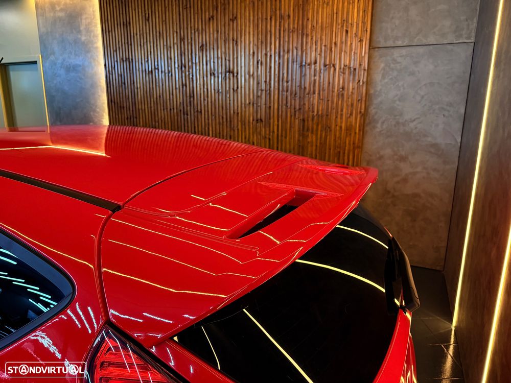 Ford Fiesta 1.6 EcoBoost c/ Pack Pele Desportiva ST - 12