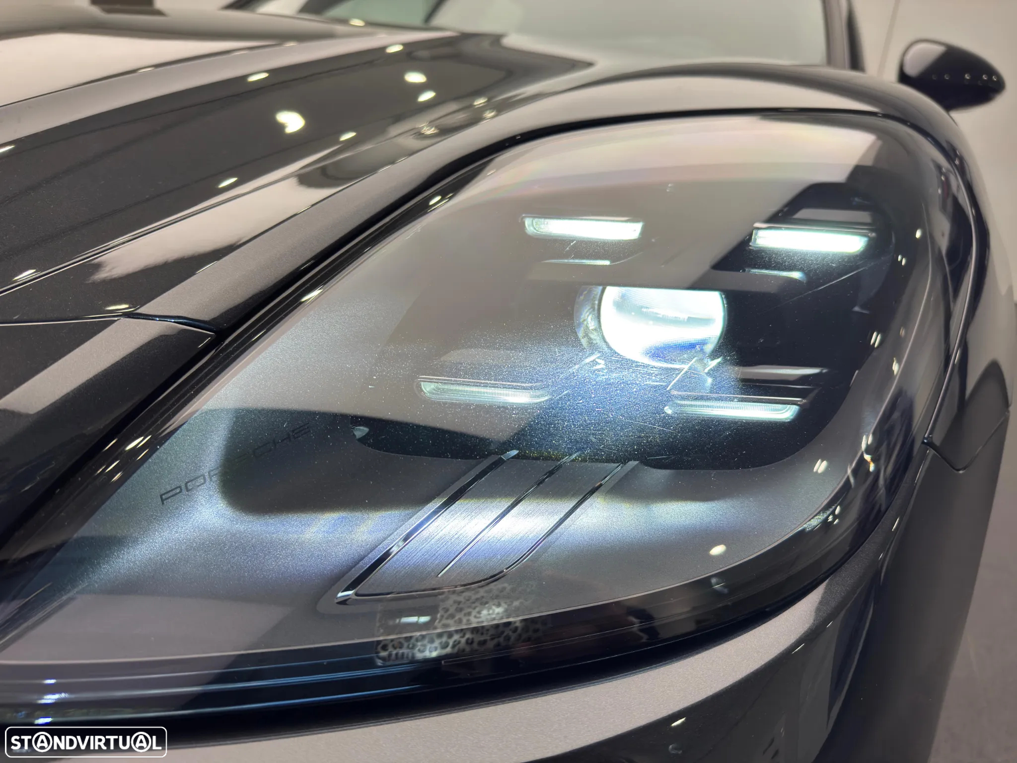 Porsche Panamera 4 E-Hybrid - 12